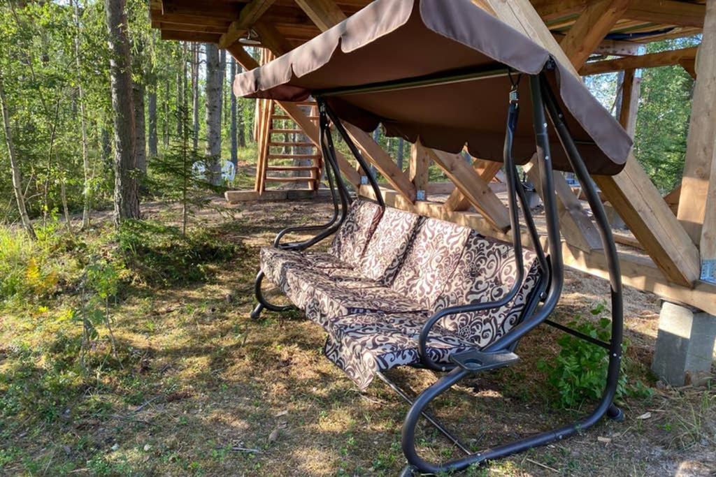 Viking House In The Tree! Jacuzzi, Sauna,Apkure! Lici (Talsi) Exterior foto